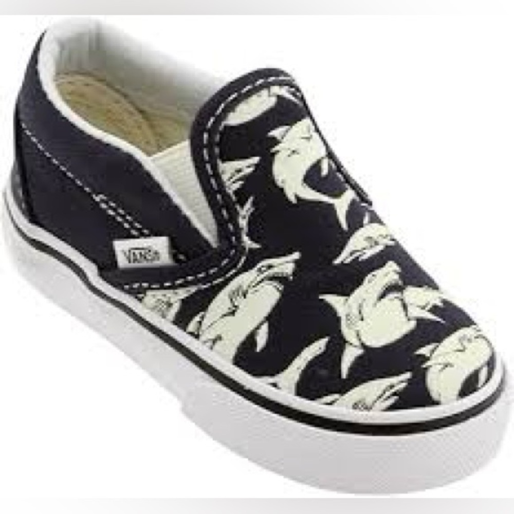 Kids Vans Glow Shark Print Slip-On Sneakers size 12.5